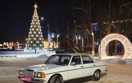 Mercedes-Benz W123, 1984 год, 560 000 рублей, 3 фотография