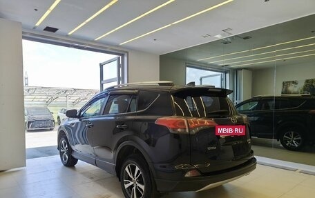 Toyota RAV4, 2018 год, 2 290 000 рублей, 6 фотография
