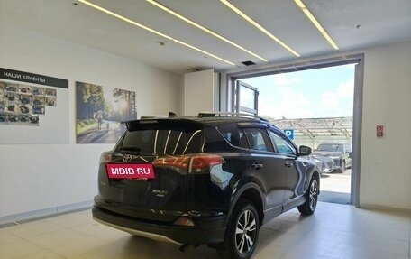 Toyota RAV4, 2018 год, 2 290 000 рублей, 4 фотография