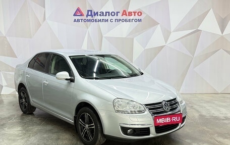 Volkswagen Jetta VI, 2010 год, 690 000 рублей, 3 фотография