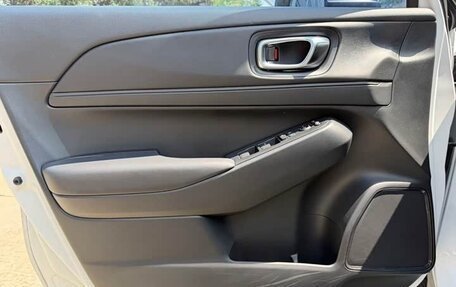 Honda Vezel, 2023 год, 1 800 000 рублей, 8 фотография