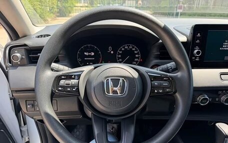 Honda Vezel, 2023 год, 1 800 000 рублей, 15 фотография