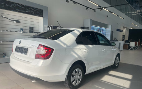 Skoda Rapid I, 2017 год, 770 000 рублей, 4 фотография