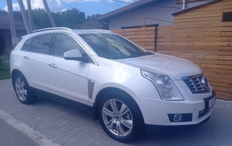 Cadillac SRX II рестайлинг, 2014 год, 1 800 000 рублей, 8 фотография