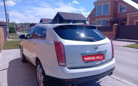 Cadillac SRX II рестайлинг, 2014 год, 1 800 000 рублей, 11 фотография