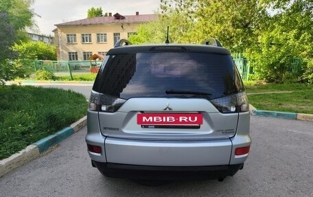 Mitsubishi Outlander III рестайлинг 3, 2010 год, 1 090 000 рублей, 5 фотография