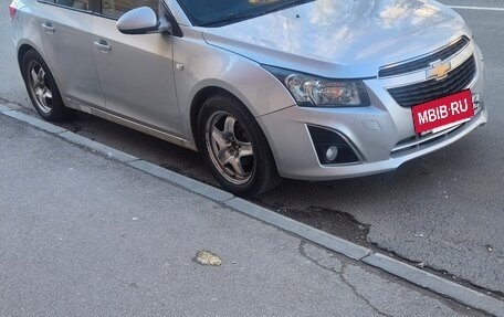 Chevrolet Cruze II, 2012 год, 620 000 рублей, 2 фотография