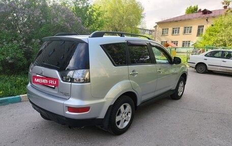 Mitsubishi Outlander III рестайлинг 3, 2010 год, 1 090 000 рублей, 6 фотография