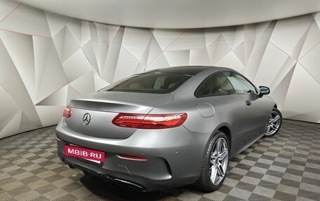 Mercedes-Benz E-Класс, 2018 год, 3 600 000 рублей, 2 фотография
