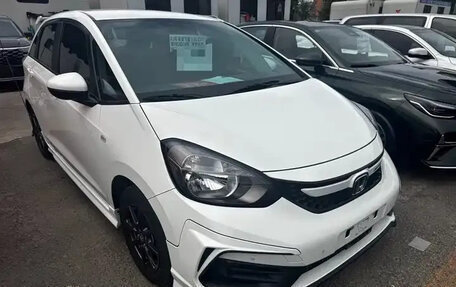 Honda Fit, 2022 год, 1 180 000 рублей, 3 фотография