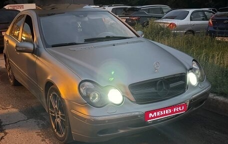 Mercedes-Benz C-Класс, 2000 год, 450 000 рублей, 2 фотография