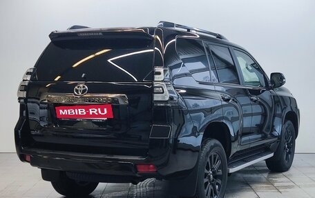 Toyota Land Cruiser Prado 150 рестайлинг 2, 2021 год, 7 490 000 рублей, 5 фотография