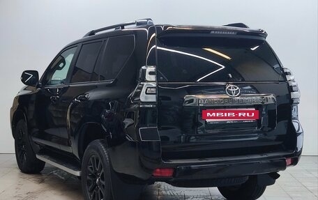 Toyota Land Cruiser Prado 150 рестайлинг 2, 2021 год, 7 490 000 рублей, 7 фотография