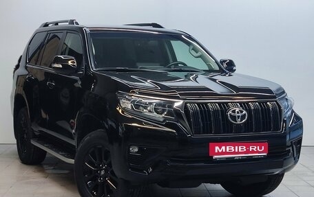 Toyota Land Cruiser Prado 150 рестайлинг 2, 2021 год, 7 490 000 рублей, 3 фотография