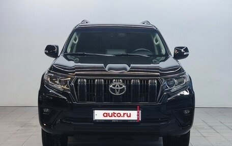 Toyota Land Cruiser Prado 150 рестайлинг 2, 2021 год, 7 490 000 рублей, 2 фотография