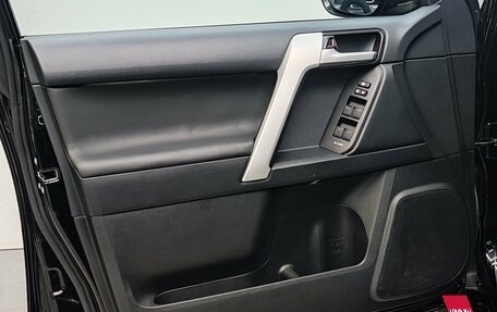 Toyota Land Cruiser Prado 150 рестайлинг 2, 2021 год, 7 490 000 рублей, 18 фотография