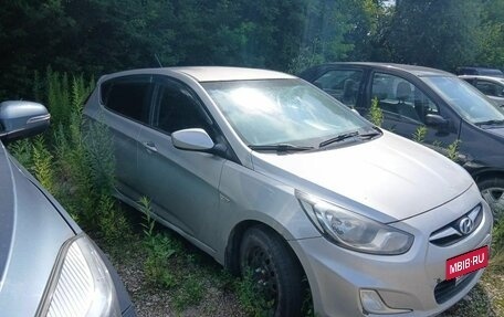 Hyundai Solaris II рестайлинг, 2012 год, 321 100 рублей, 3 фотография