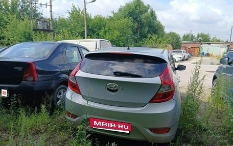 Hyundai Solaris II рестайлинг, 2012 год, 321 100 рублей, 2 фотография