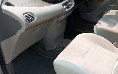 Nissan Tino, 2001 год, 335 000 рублей, 5 фотография
