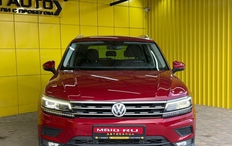 Volkswagen Tiguan II, 2017 год, 2 299 000 рублей, 2 фотография