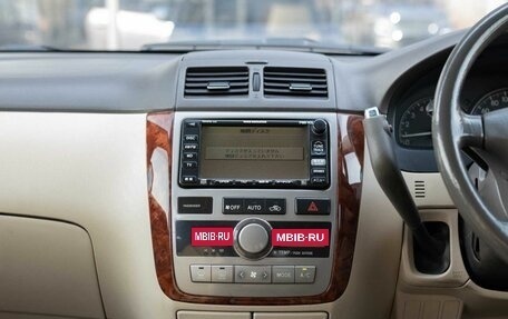 Toyota Ipsum II, 2001 год, 900 000 рублей, 13 фотография