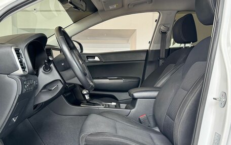 KIA Sportage IV рестайлинг, 2020 год, 2 290 000 рублей, 16 фотография