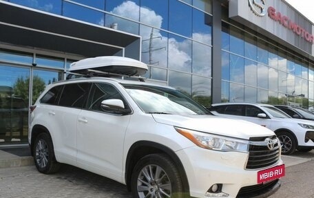 Toyota Highlander III, 2014 год, 3 590 000 рублей, 3 фотография