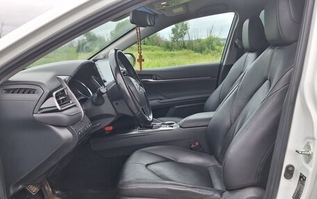 Toyota Camry, 2021 год, 3 000 000 рублей, 7 фотография