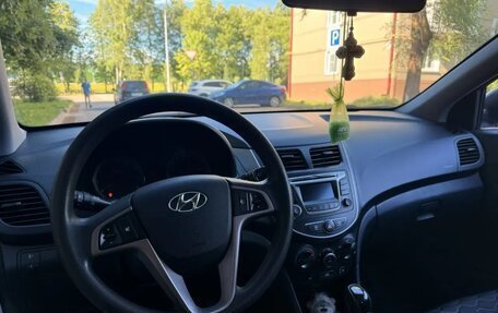 Hyundai Solaris II рестайлинг, 2014 год, 1 060 000 рублей, 9 фотография