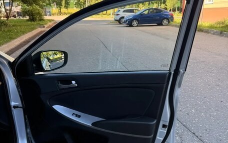 Hyundai Solaris II рестайлинг, 2014 год, 1 060 000 рублей, 15 фотография