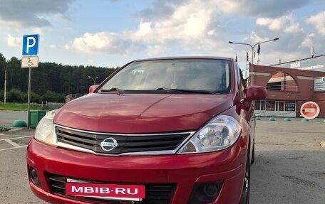 Nissan Tiida, 2011 год, 650 000 рублей, 2 фотография