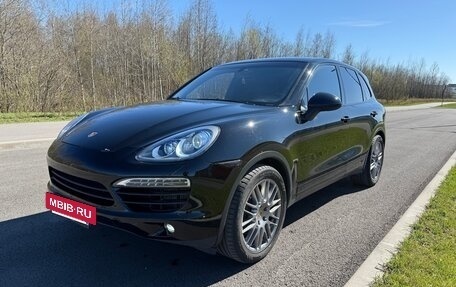Porsche Cayenne III, 2013 год, 2 025 000 рублей, 2 фотография