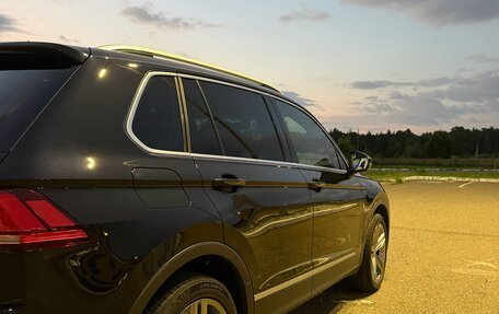 Volkswagen Tiguan II, 2017 год, 2 100 000 рублей, 5 фотография