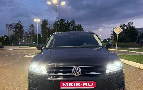 Volkswagen Tiguan II, 2017 год, 2 100 000 рублей, 3 фотография