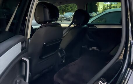 Volkswagen Tiguan II, 2017 год, 2 100 000 рублей, 14 фотография