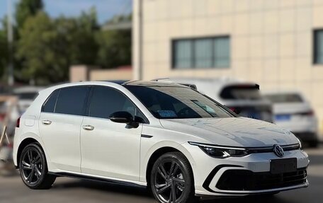 Volkswagen Golf VIII, 2023 год, 1 987 000 рублей, 3 фотография