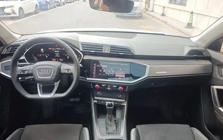 Audi Q3, 2023 год, 2 535 000 рублей, 12 фотография