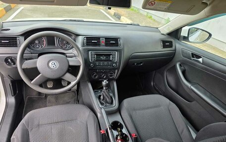 Volkswagen Jetta VI, 2013 год, 670 000 рублей, 10 фотография