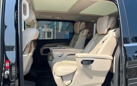 Mercedes-Benz V-Класс, 2023 год, 5 480 000 рублей, 14 фотография