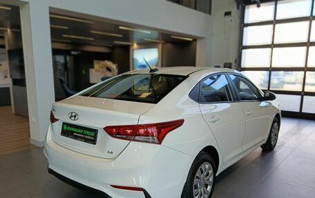 Hyundai Solaris II рестайлинг, 2017 год, 1 070 000 рублей, 4 фотография