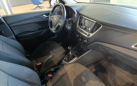 Hyundai Solaris II рестайлинг, 2017 год, 1 070 000 рублей, 8 фотография