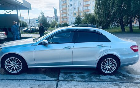 Mercedes-Benz E-Класс, 2010 год, 1 400 000 рублей, 3 фотография