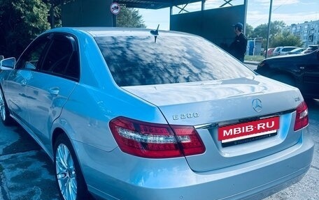 Mercedes-Benz E-Класс, 2010 год, 1 400 000 рублей, 4 фотография