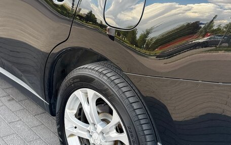 Mitsubishi Outlander III рестайлинг 3, 2014 год, 1 950 000 рублей, 8 фотография