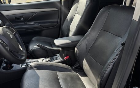 Mitsubishi Outlander III рестайлинг 3, 2014 год, 1 950 000 рублей, 13 фотография