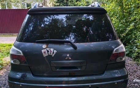 Mitsubishi Outlander III рестайлинг 3, 2005 год, 500 000 рублей, 4 фотография