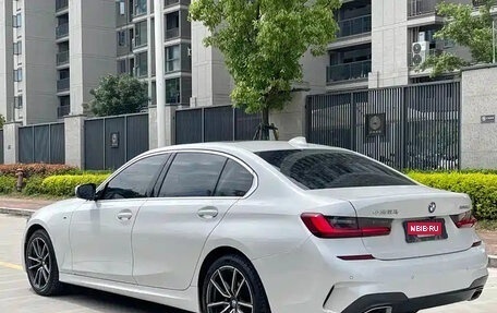 BMW 3 серия, 2022 год, 3 090 000 рублей, 12 фотография