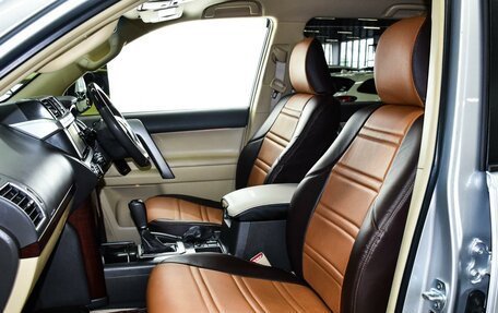 Toyota Land Cruiser Prado 150 рестайлинг 2, 2017 год, 5 099 000 рублей, 8 фотография
