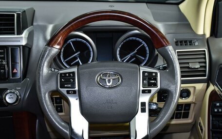 Toyota Land Cruiser Prado 150 рестайлинг 2, 2017 год, 5 099 000 рублей, 14 фотография