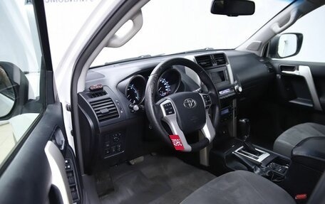 Toyota Land Cruiser Prado 150 рестайлинг 2, 2012 год, 2 590 000 рублей, 10 фотография